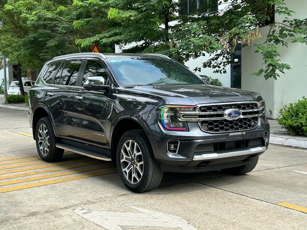 Ford Everest 2024 - ảnh 2