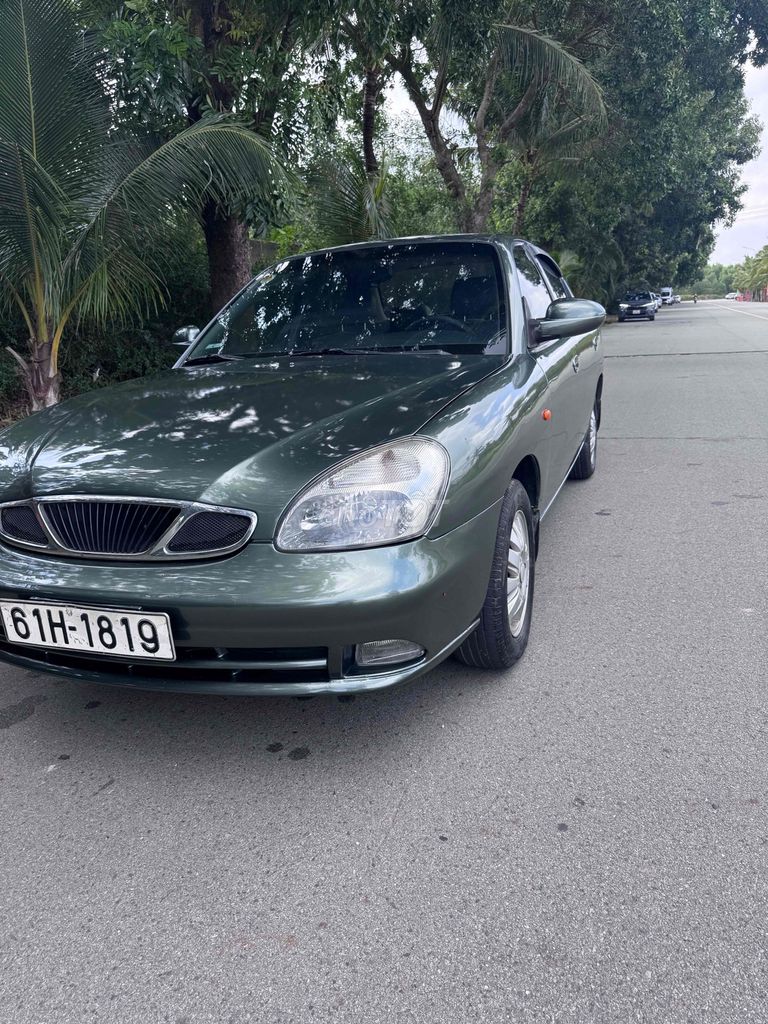 Daewoo Nubira - ảnh 1