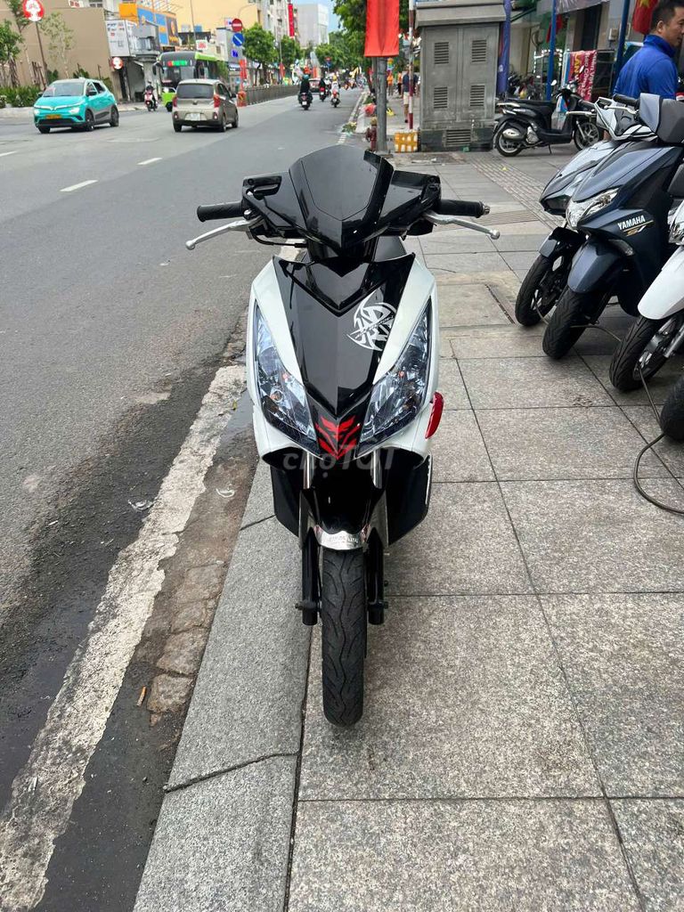 Honda Air Blade 2010 - ảnh 5
