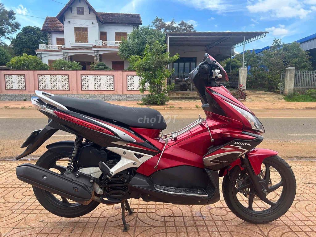 Honda Air Blade 2010 - ảnh 2