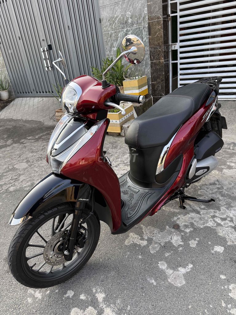 Honda SH Mode 2023 - ảnh 1