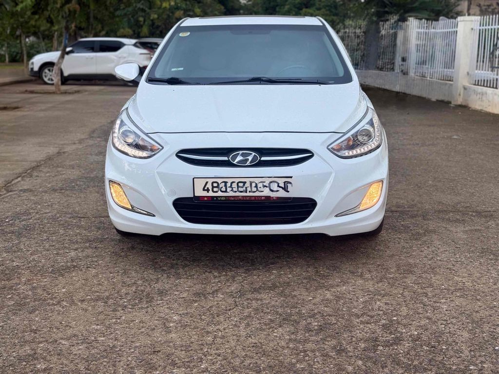 Hyundai Accent 2015 - ảnh 1
