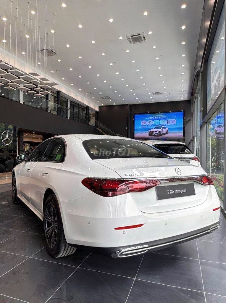 Mercedes-Benz - ảnh 3