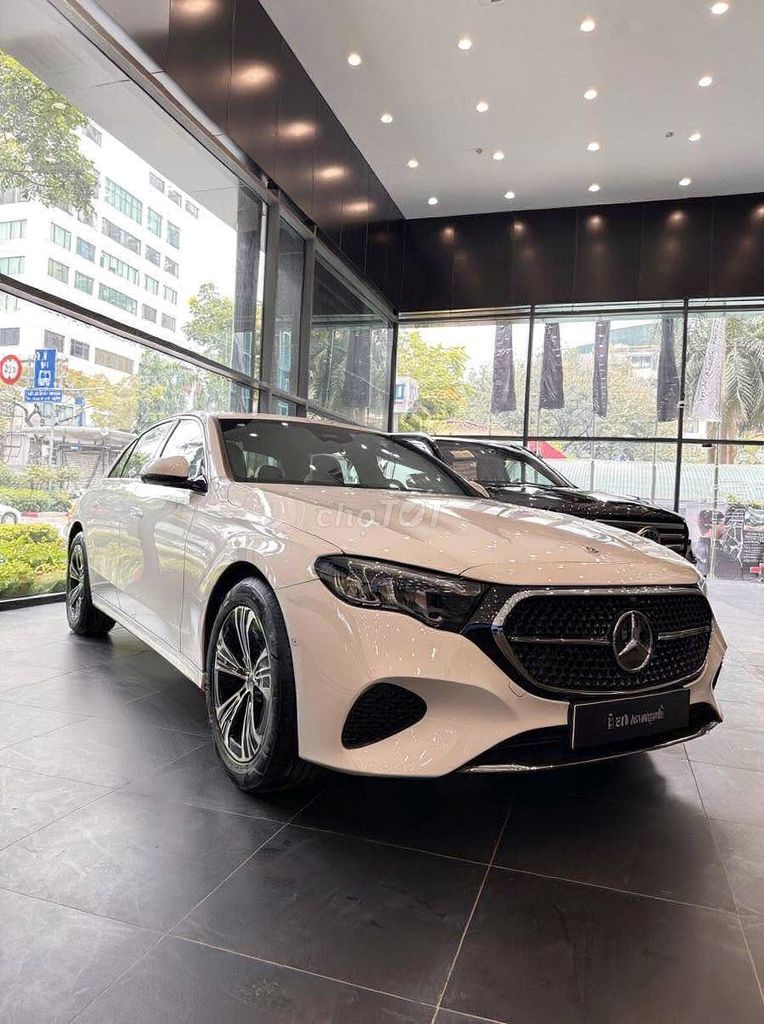 Mercedes-Benz - ảnh 4