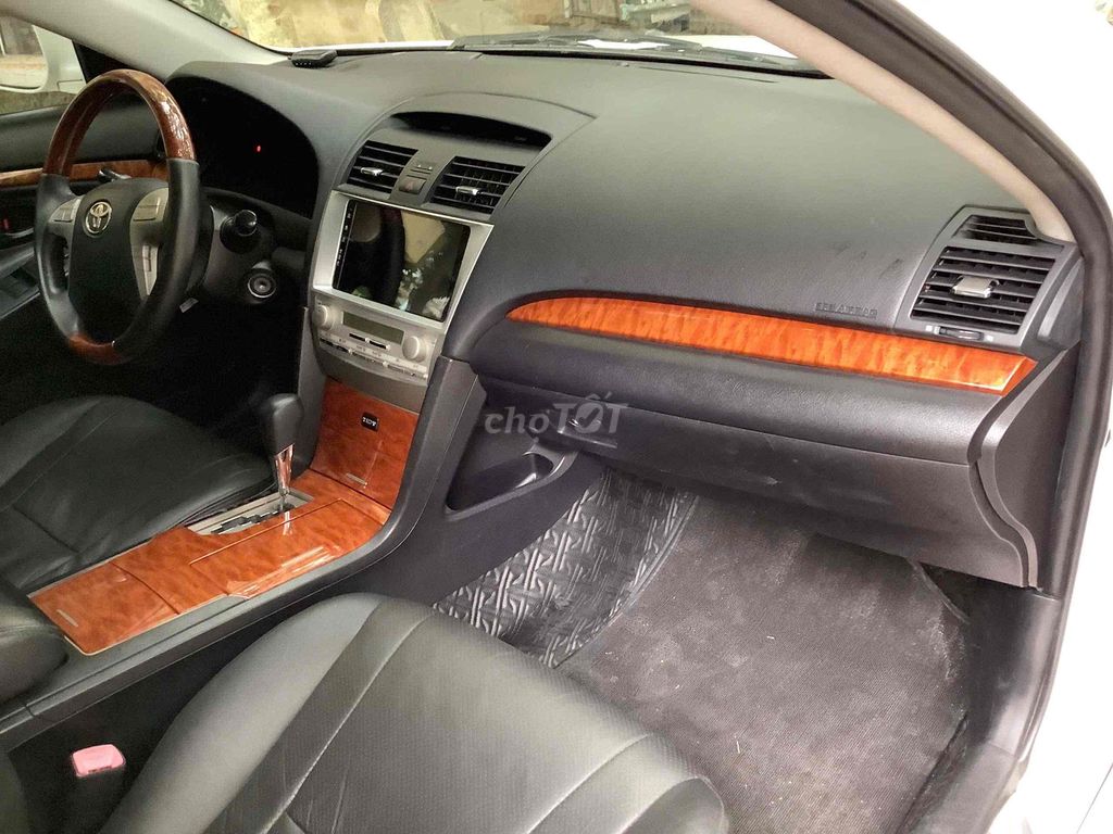 Toyota Camry 2.0E 2010 - ảnh 5