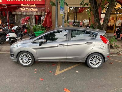 Ford Fiesta - ảnh 1