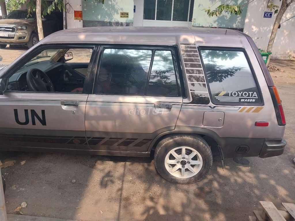 Toyota Corolla 1986 - ảnh 3