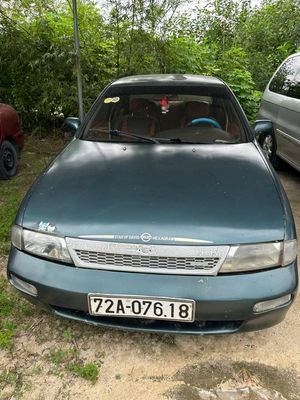 Toyota Camry - ảnh 1