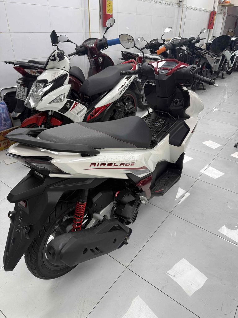 ab 2026 - ảnh 3