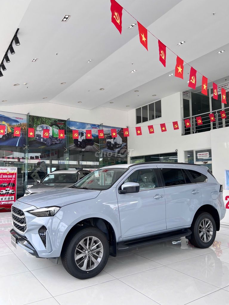 Isuzu 2025 - ảnh 3