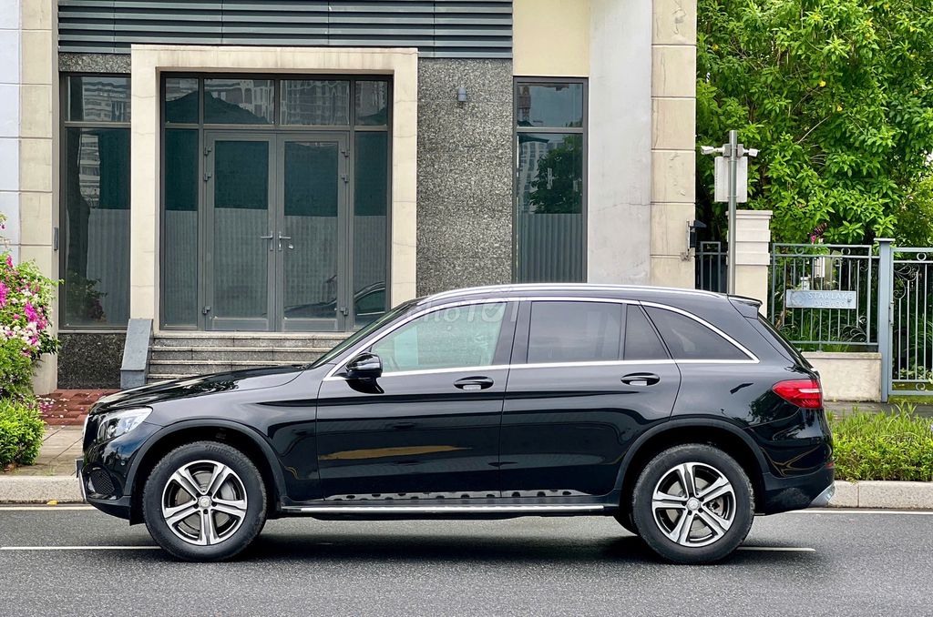 Mercedes-Benz GLC 2016 - ảnh 2