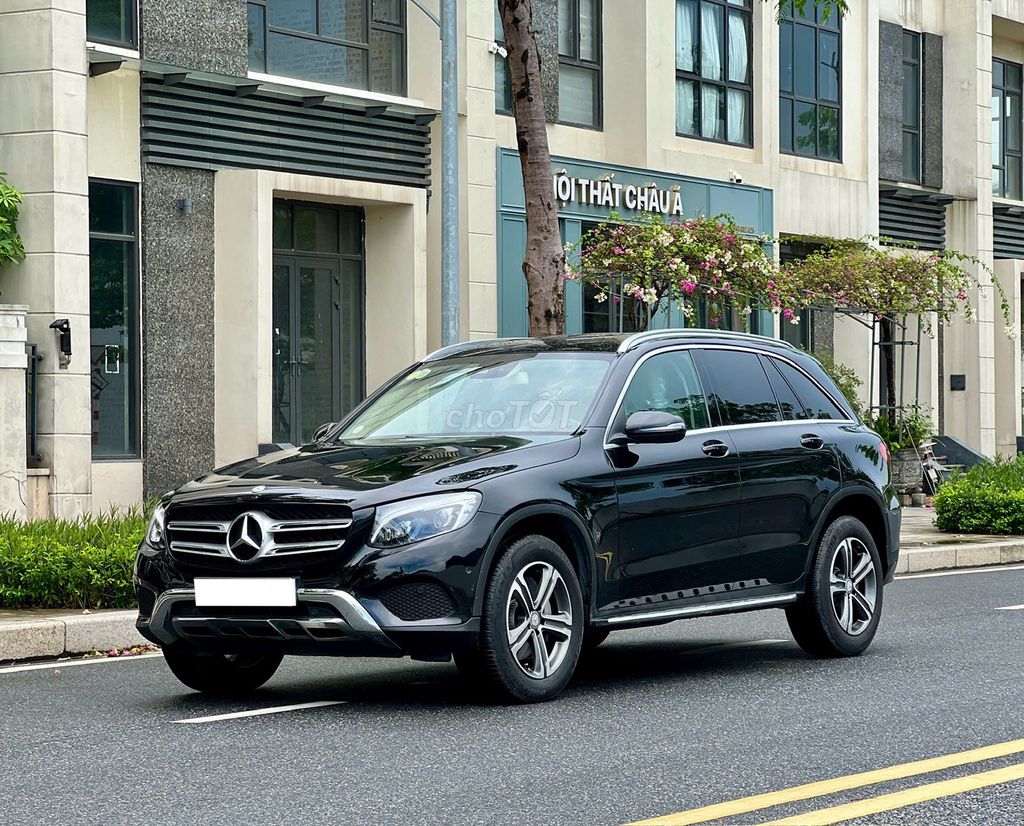 Mercedes-Benz GLC 2016 - ảnh 3