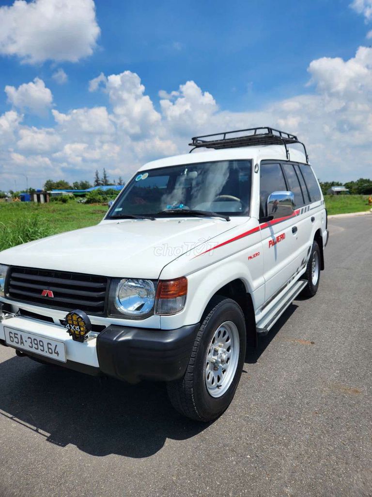 Mitsubishi Pajero - ảnh 4