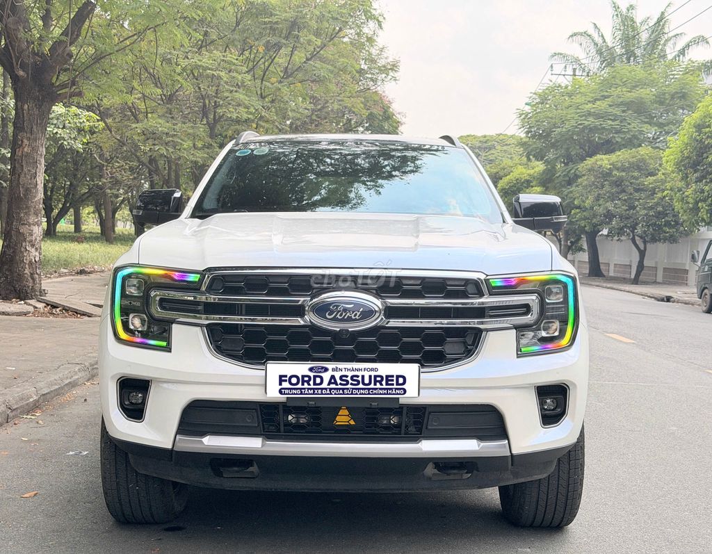 Ford Everest 2024 - ảnh 1