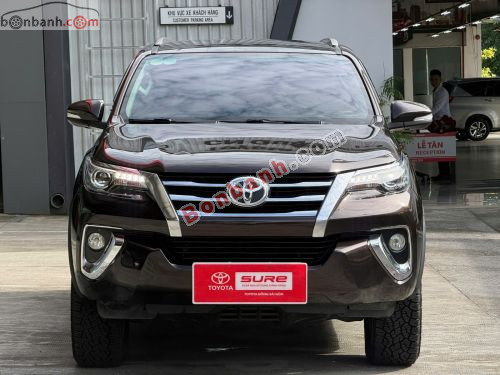 Toyota Fortuner 2.7V 4x4 AT 2017 - ảnh 2