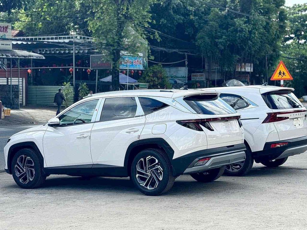 Hyundai Tucson - ảnh 3