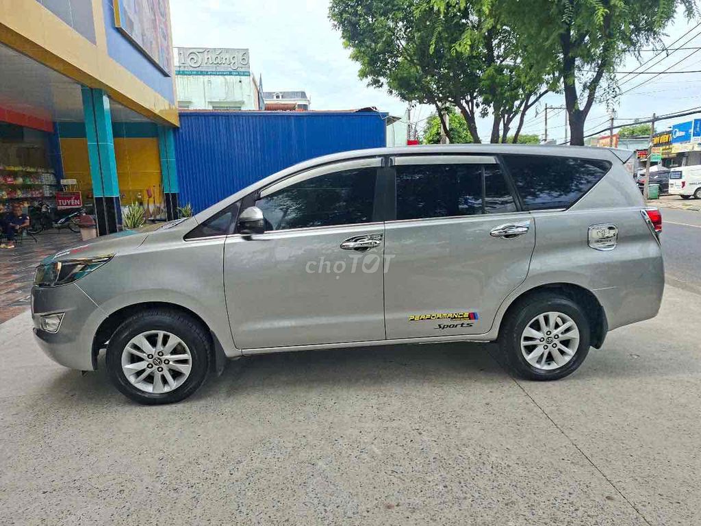 Toyota 2017 - ảnh 1