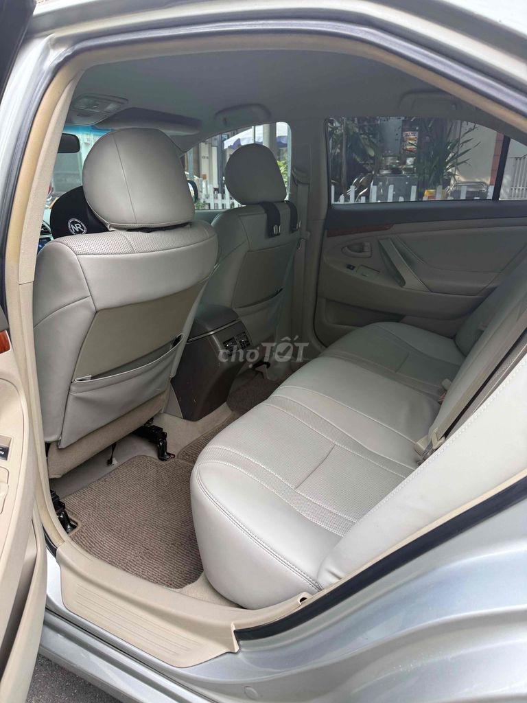 Toyota Camry 2.4G 2010 - ảnh 5