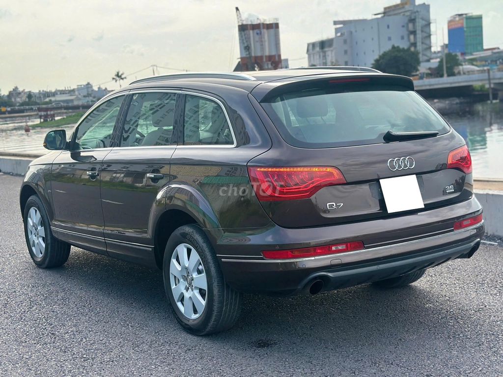 Audi Q7 2009 - ảnh 2