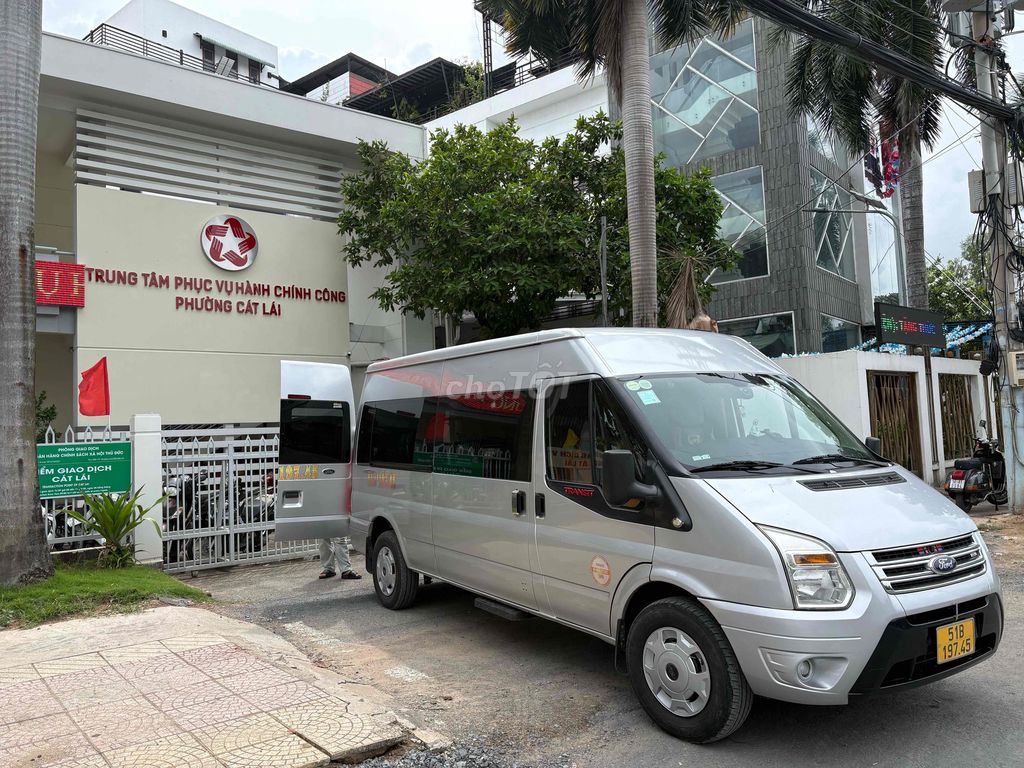 Ford Transit - ảnh 1