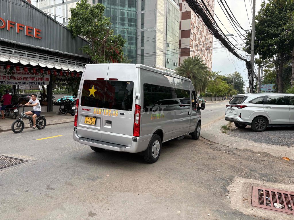 Ford Transit - ảnh 3