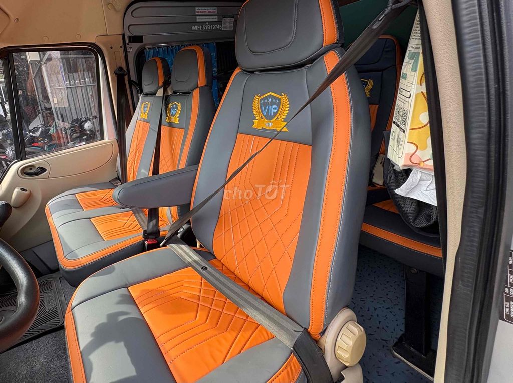 Ford Transit - ảnh 4