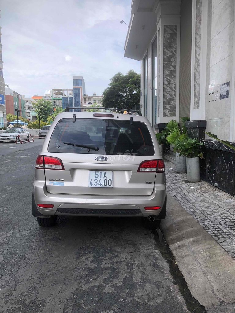 Ford 2012 - ảnh 3