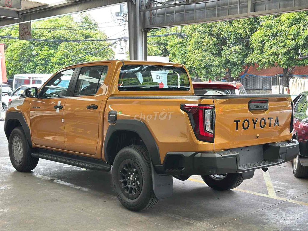 Toyota Hilux 2026 - ảnh 4