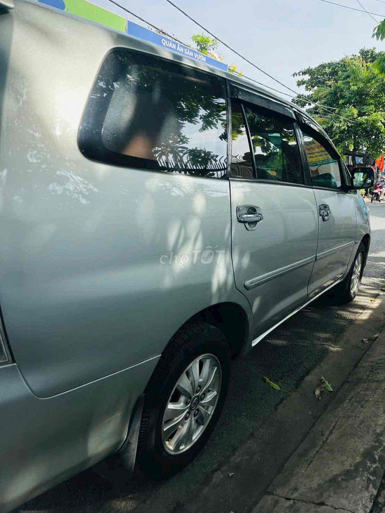 Toyota Innova 2.0G 2009 - ảnh 4
