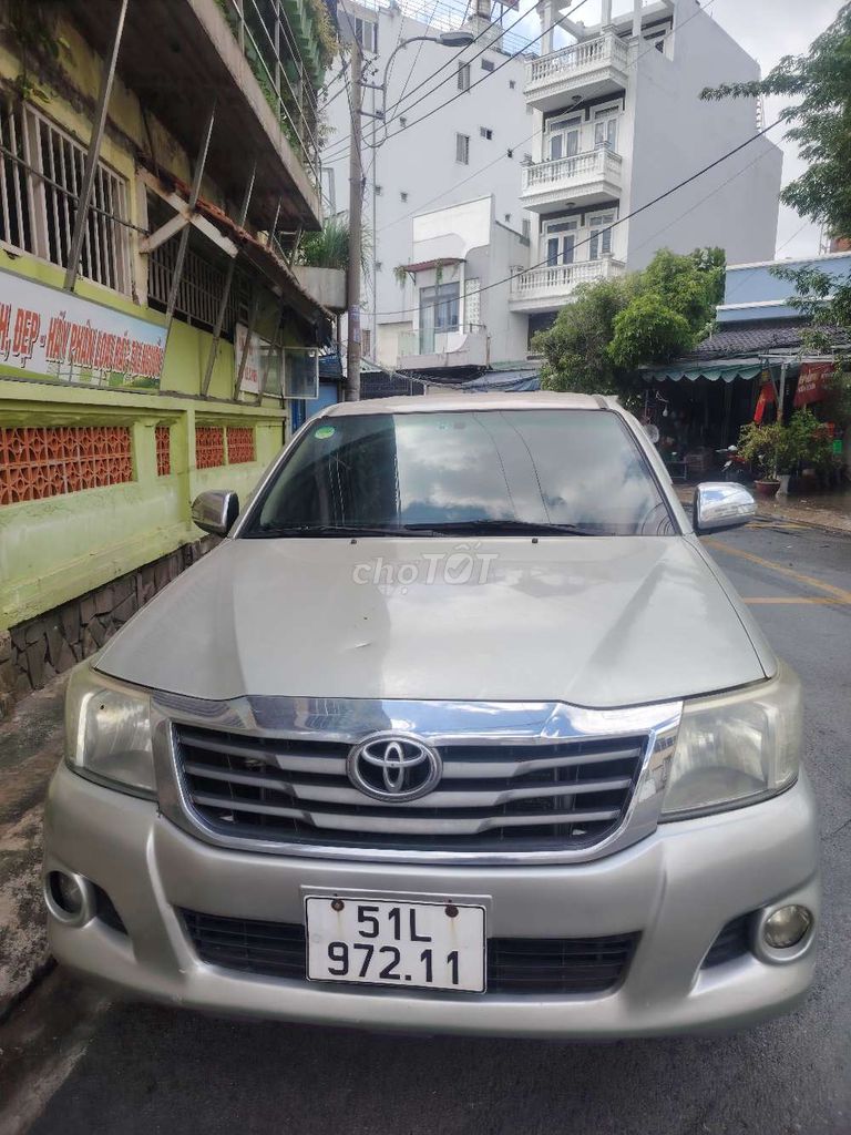 Toyota Hilux 2012 - ảnh 1