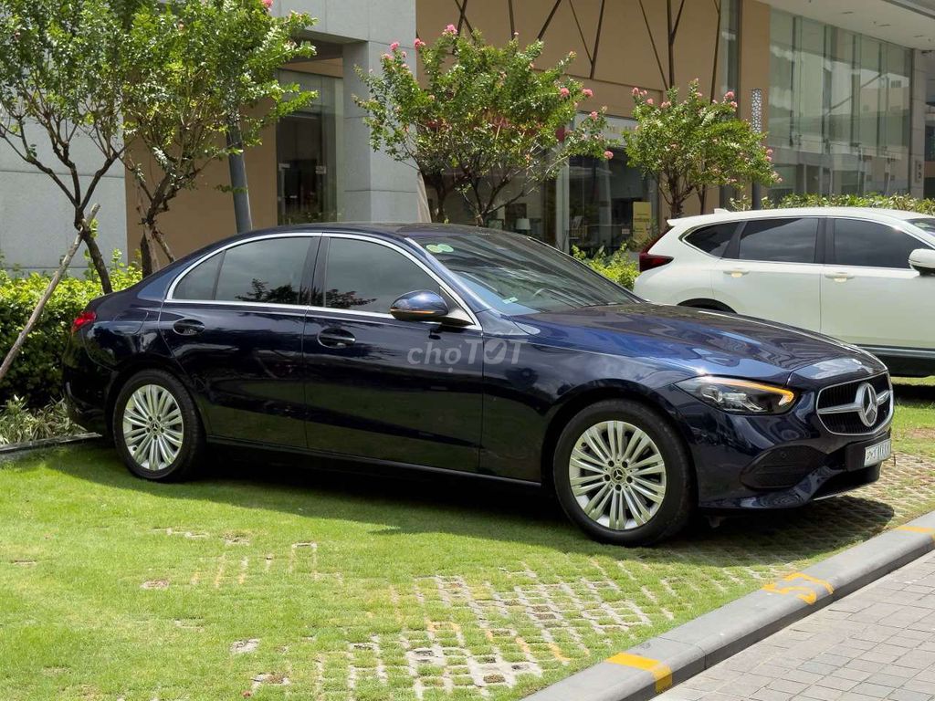 Mercedes-Benz 2023 - ảnh 2