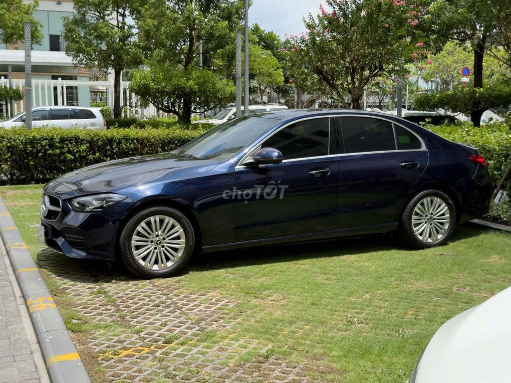 Mercedes-Benz 2023 - ảnh 3