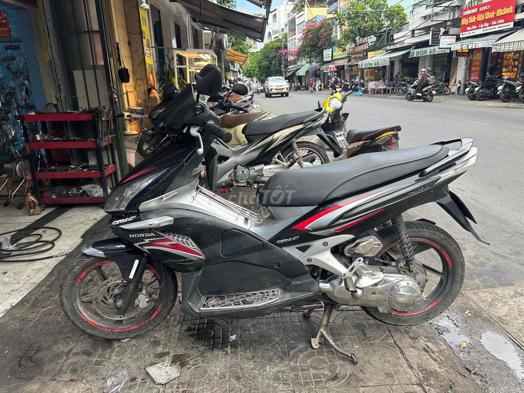 Honda Air Blade 2009 - ảnh 3