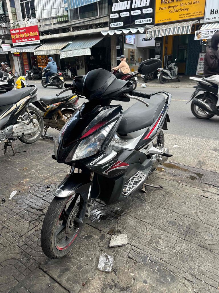 Honda Air Blade 2009 - ảnh 4