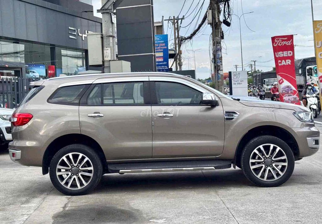 Ford Everest 2018 - ảnh 4