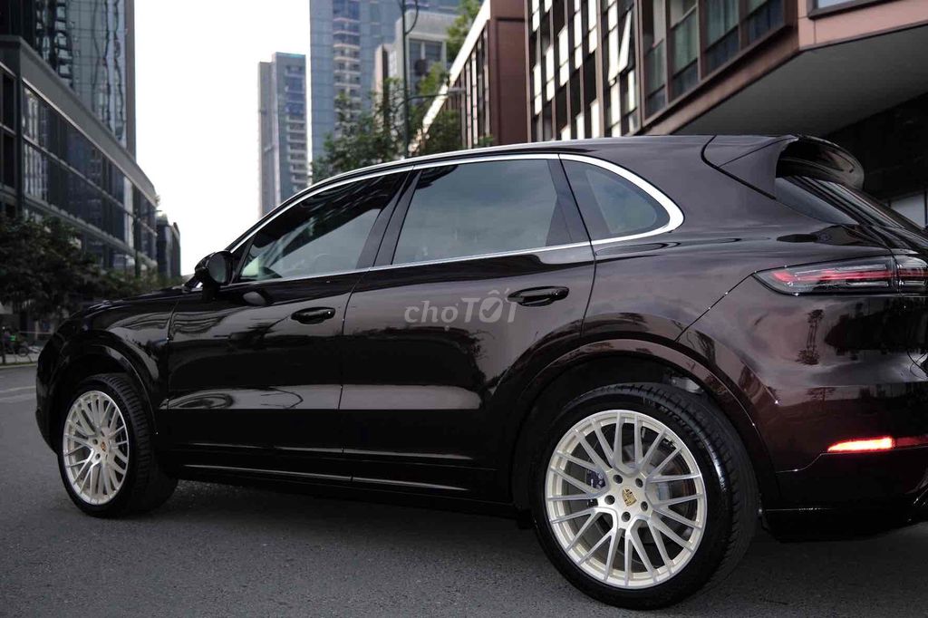 Porsche Cayenne 2018 - ảnh 3