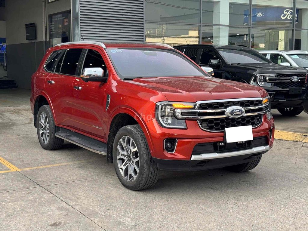 Ford Everest 2023 - ảnh 2