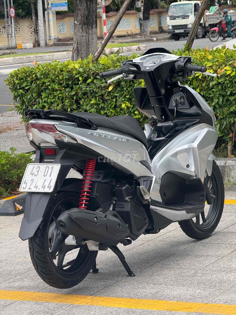 Honda Air Blade 2016 - ảnh 4