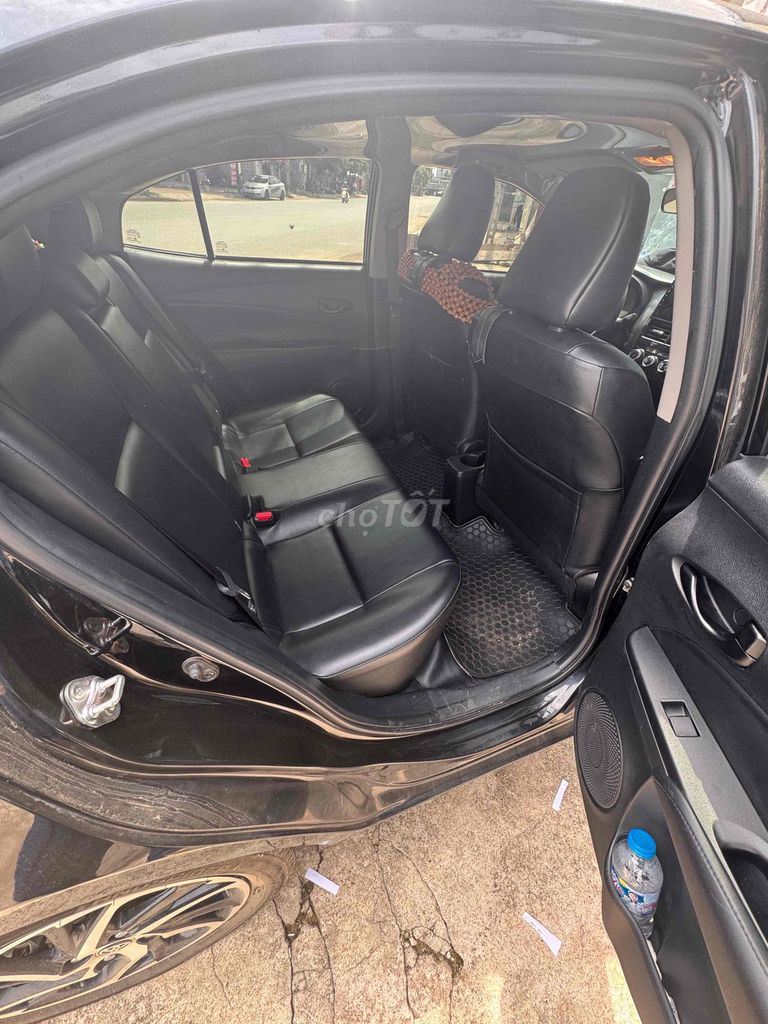 Toyota Vios - ảnh 1