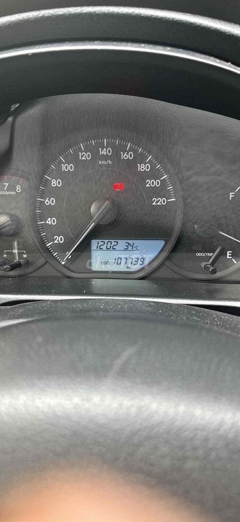 Toyota Vios - ảnh 4