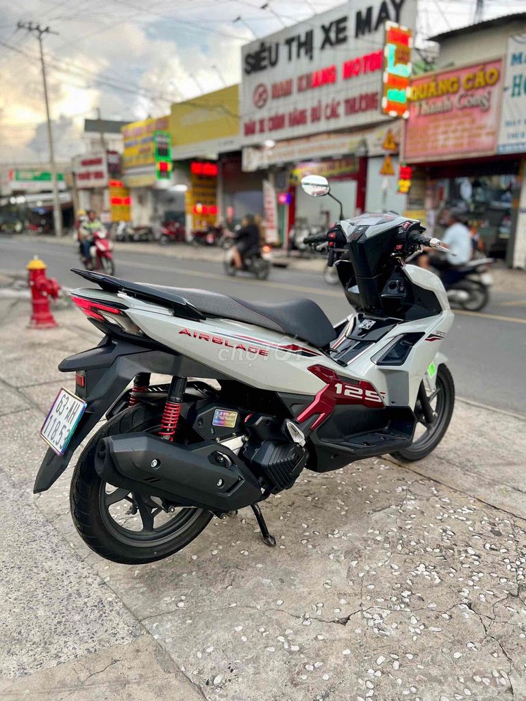 Honda Airblade 2024 - ảnh 3