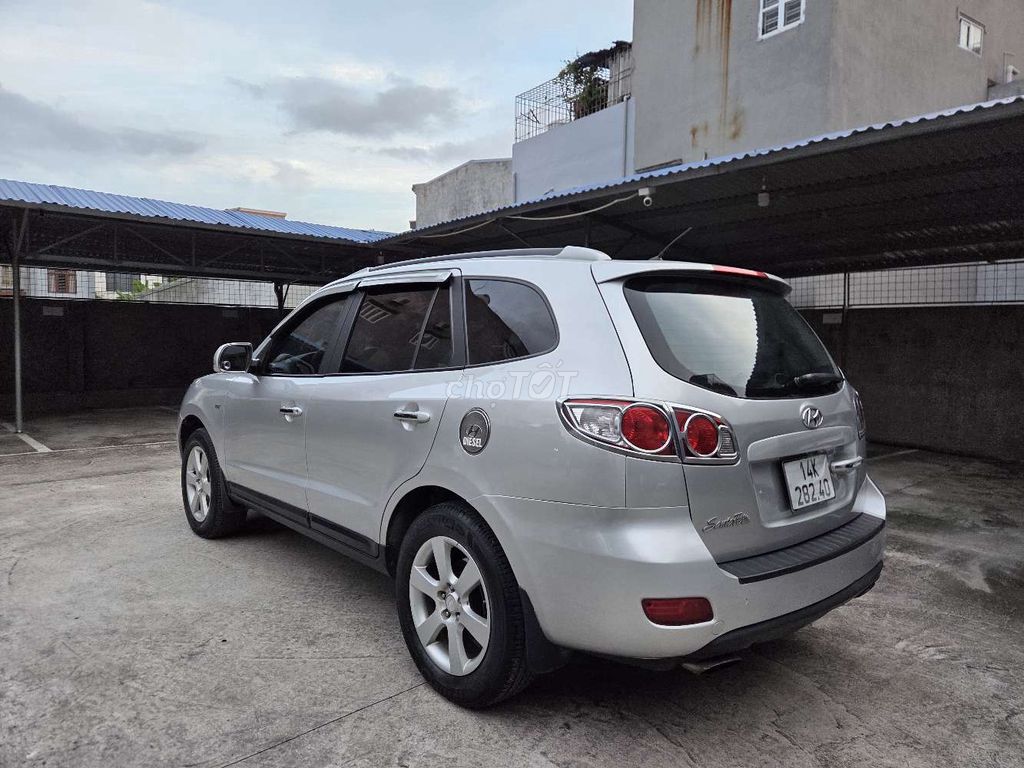 Hyundai 2008 - ảnh 2