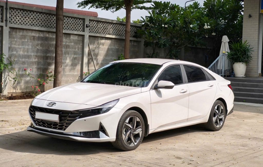Hyundai Elantra 2.0 AT 2024 - ảnh 2