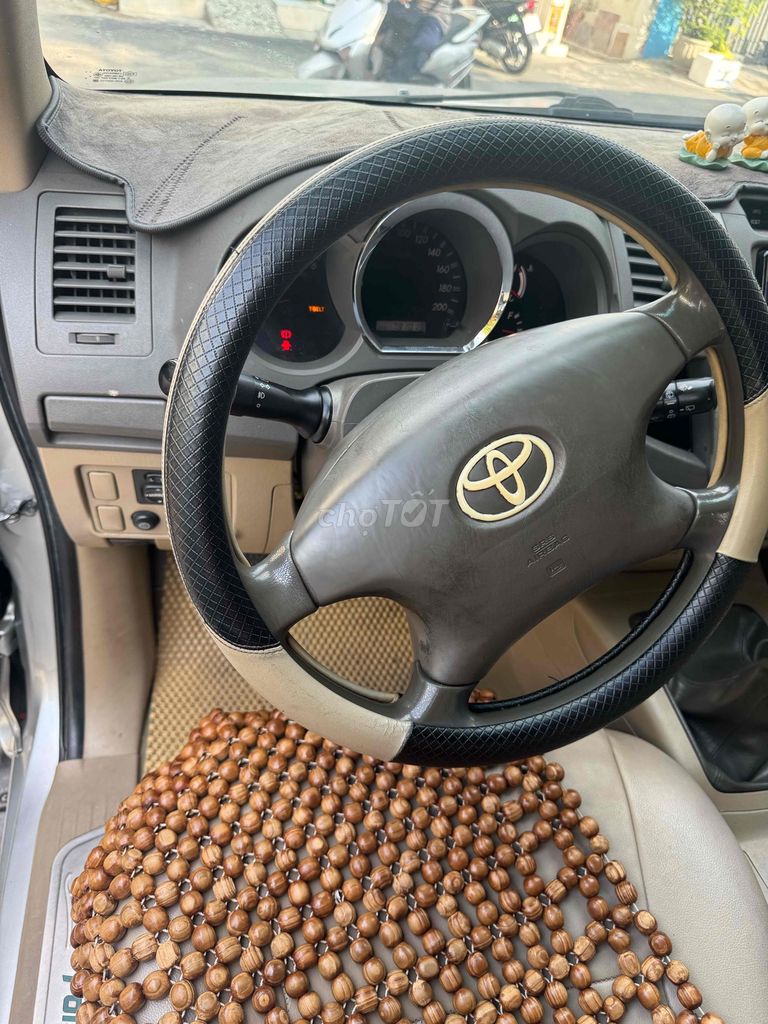 Toyota Fortuner 2009 - ảnh 2