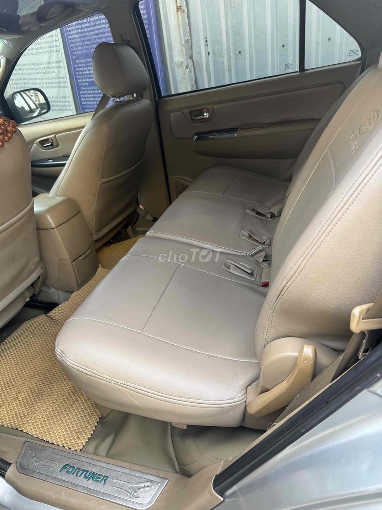 Toyota Fortuner 2009 - ảnh 5