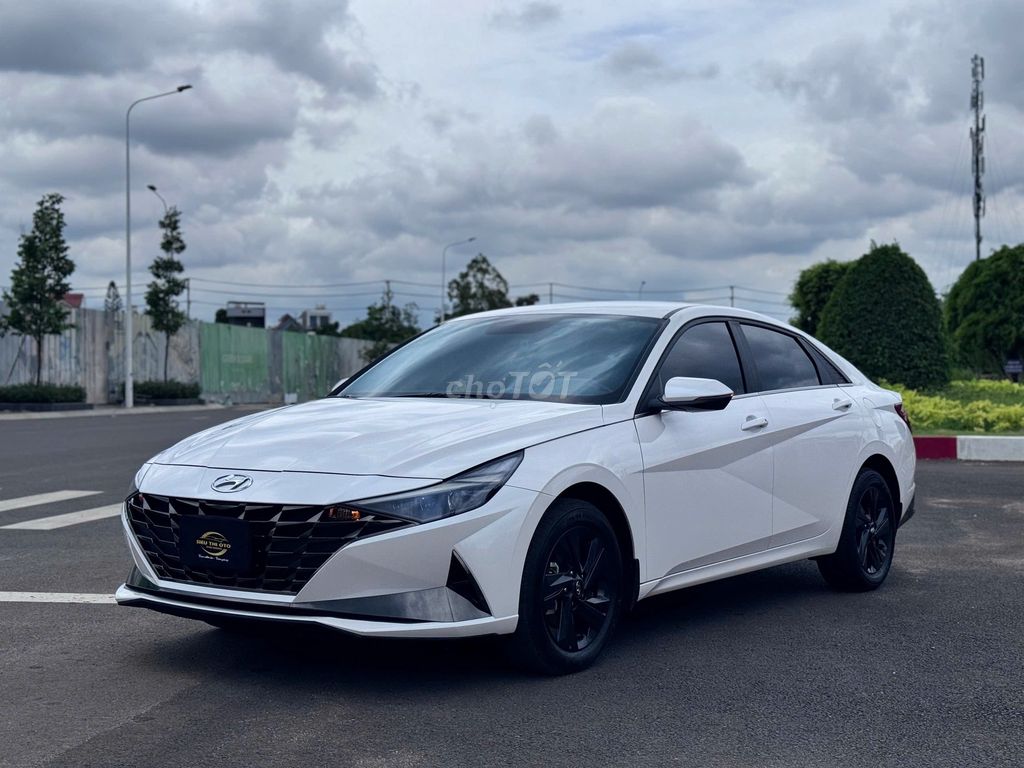 Hyundai Elantra 2023 - ảnh 3