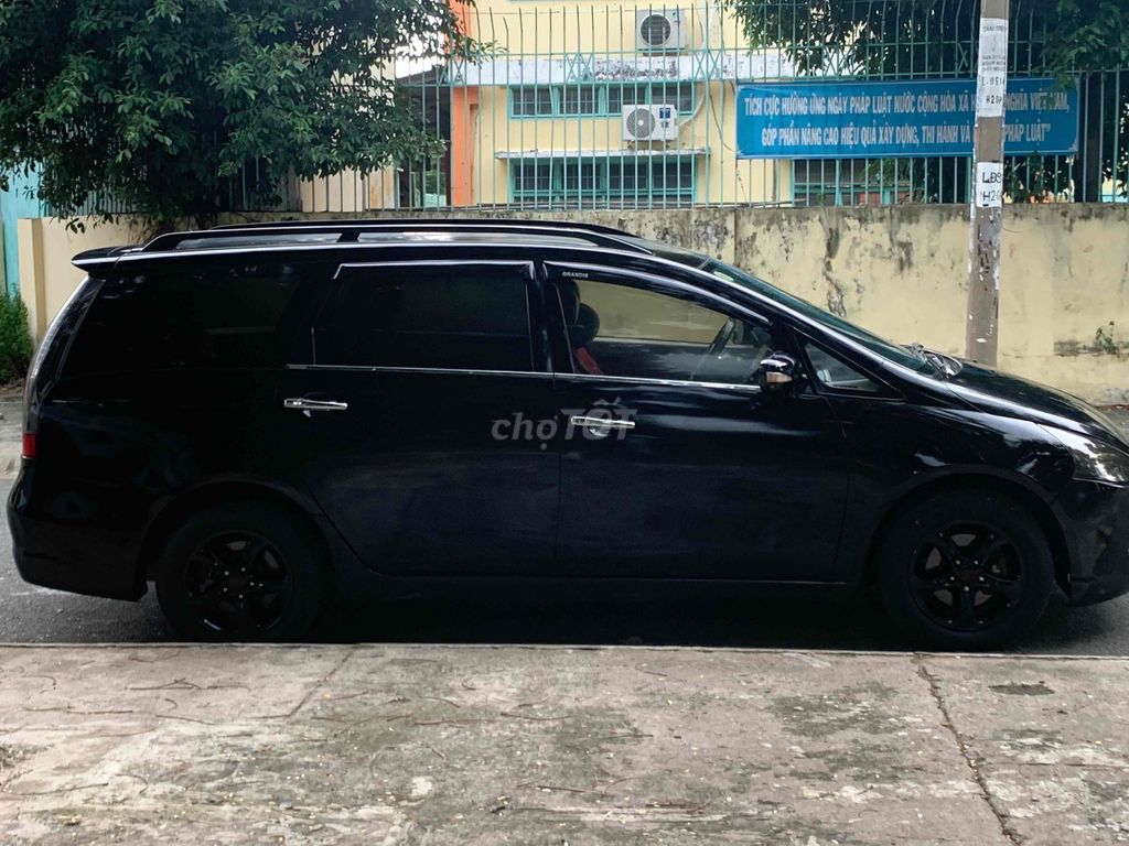 Mitsubishi - ảnh 1