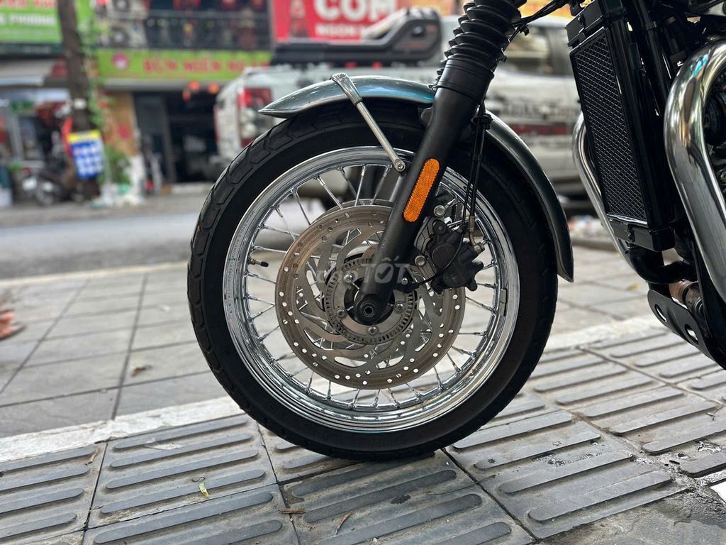 Triumph Twin 2018 - ảnh 1