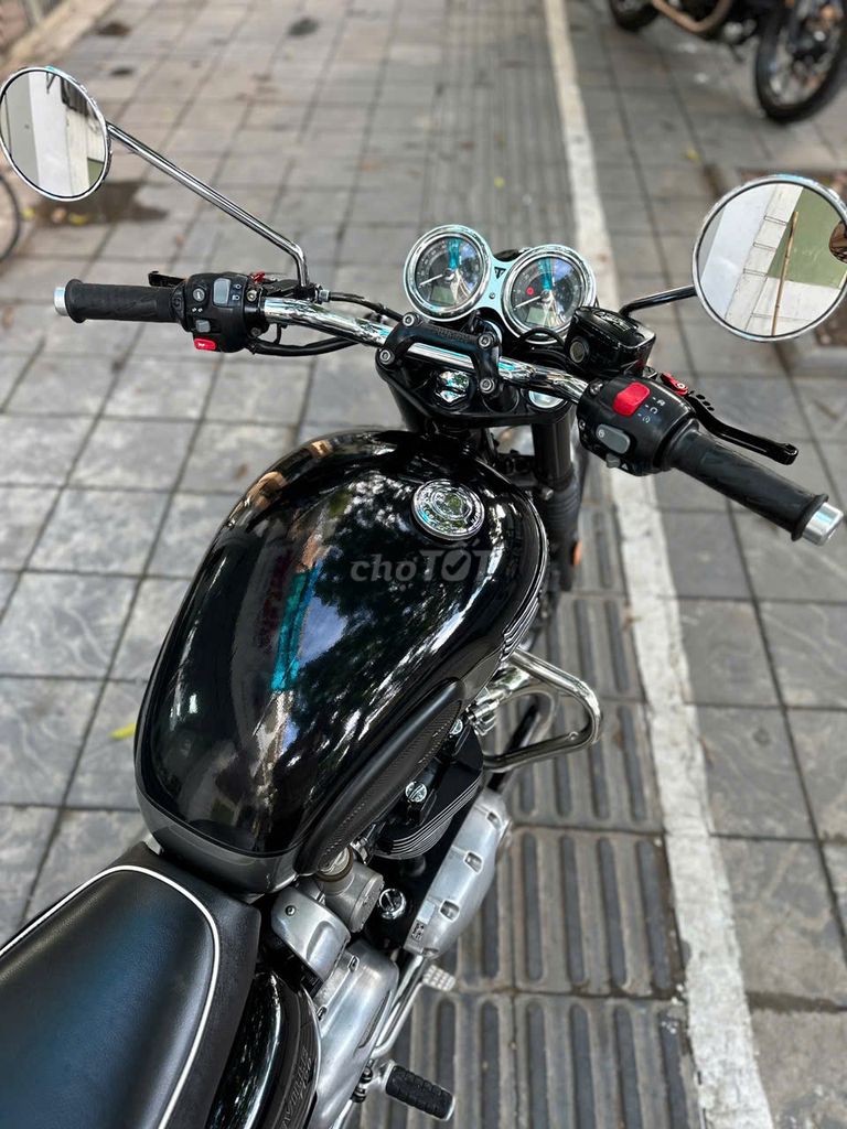 Triumph Twin 2018 - ảnh 4