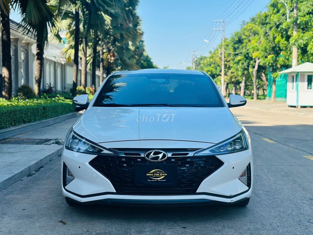 Hyundai Elantra 2021 - ảnh 1